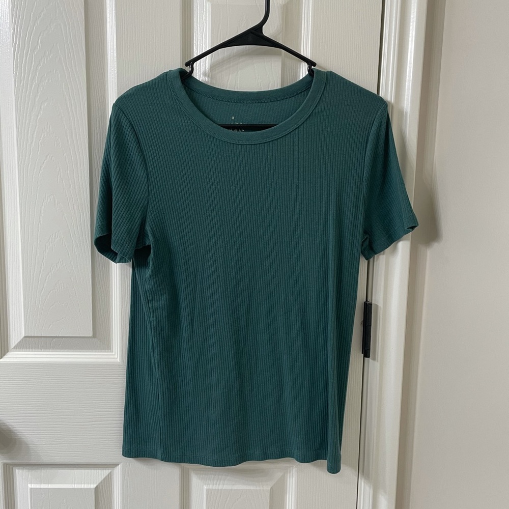 Ribbed short sleeve shirt